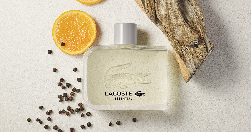 Lacoste Essential